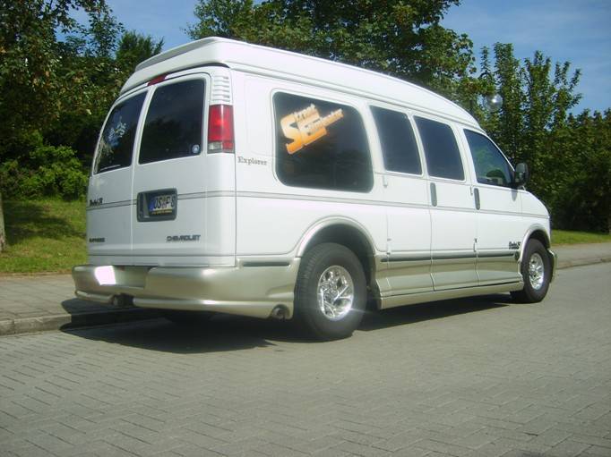 Explorer Van 10 